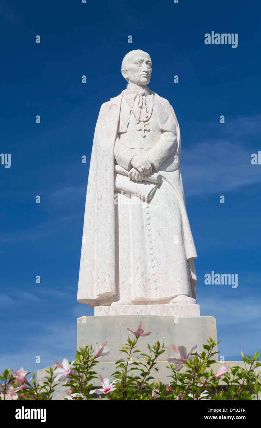 Statue des Bischofs Gomes de Avelar, Largo da Se, Faro Algarve Portugal Stockfoto