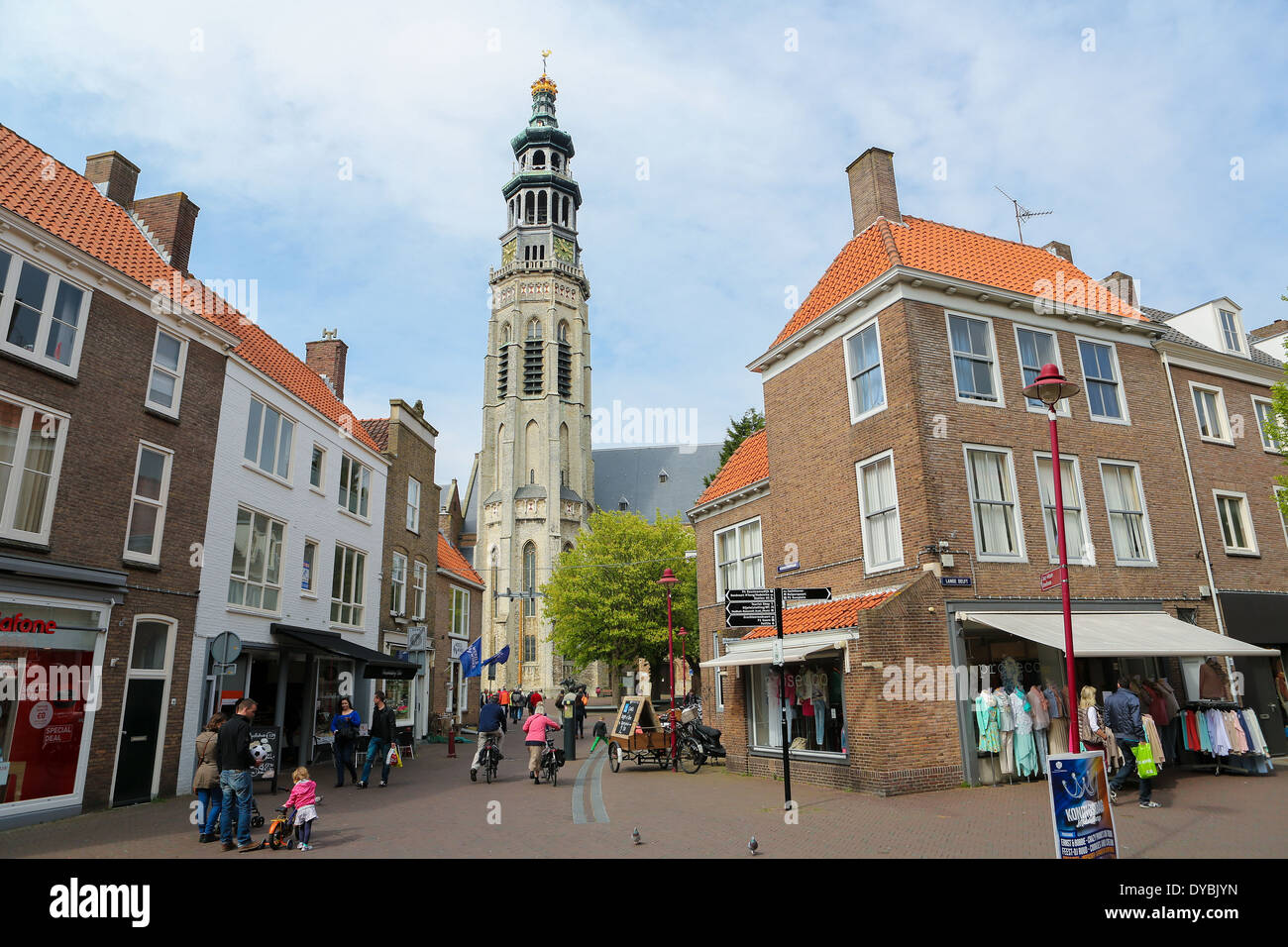 Center und Lange Turm Jan in Middelburg, Hauptstadt der Provinz Zeeland, Niederlande. Stockfoto