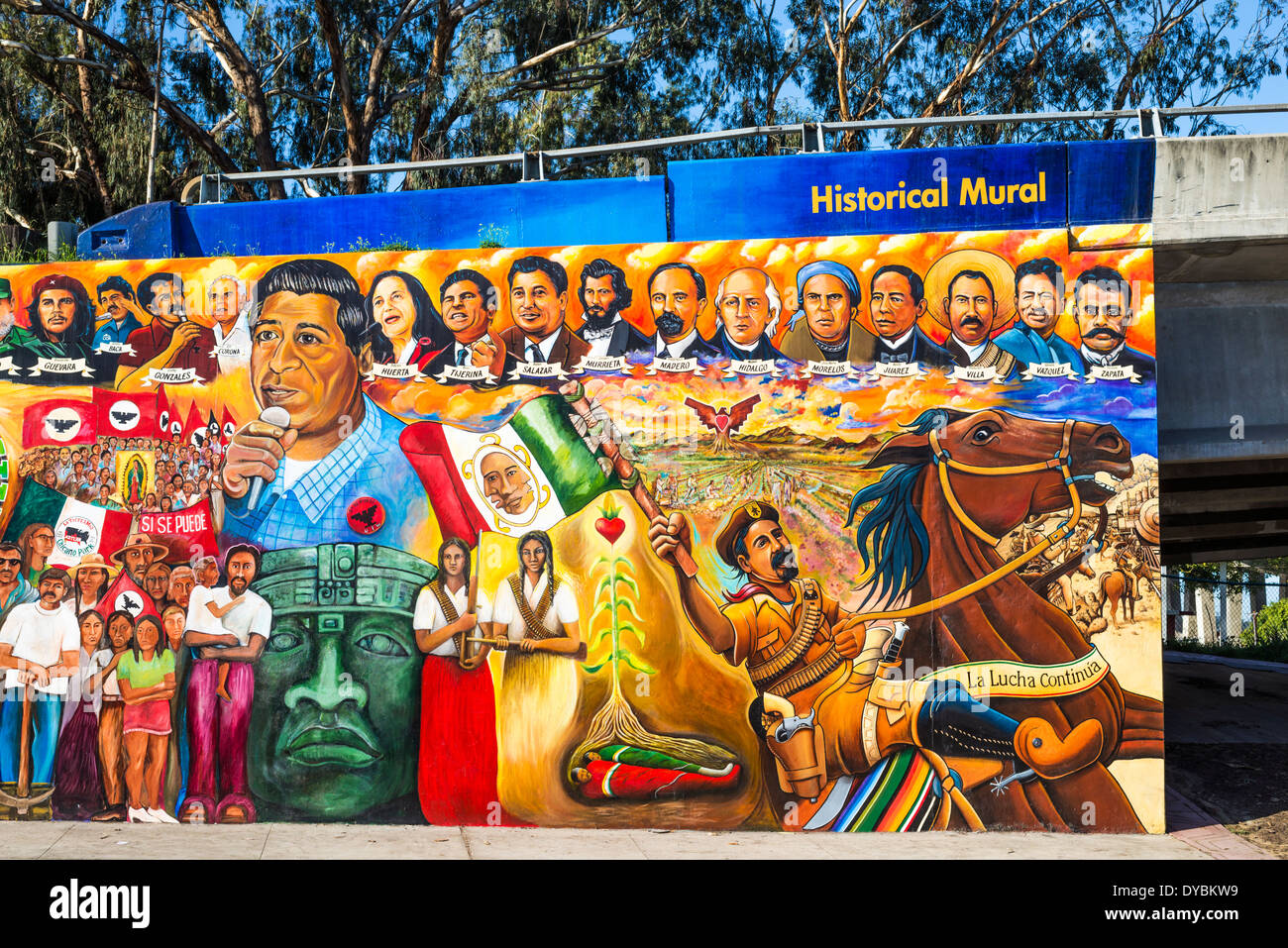 Historische Wandgemälde im Chicano Park. Barrio Logan, San Diego, California, Vereinigte Staaten von Amerika. Stockfoto