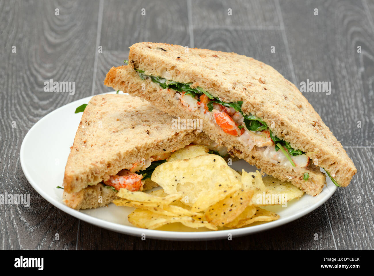 Sandwiches mit flusskrebsen und rucola -Fotos und -Bildmaterial in ...