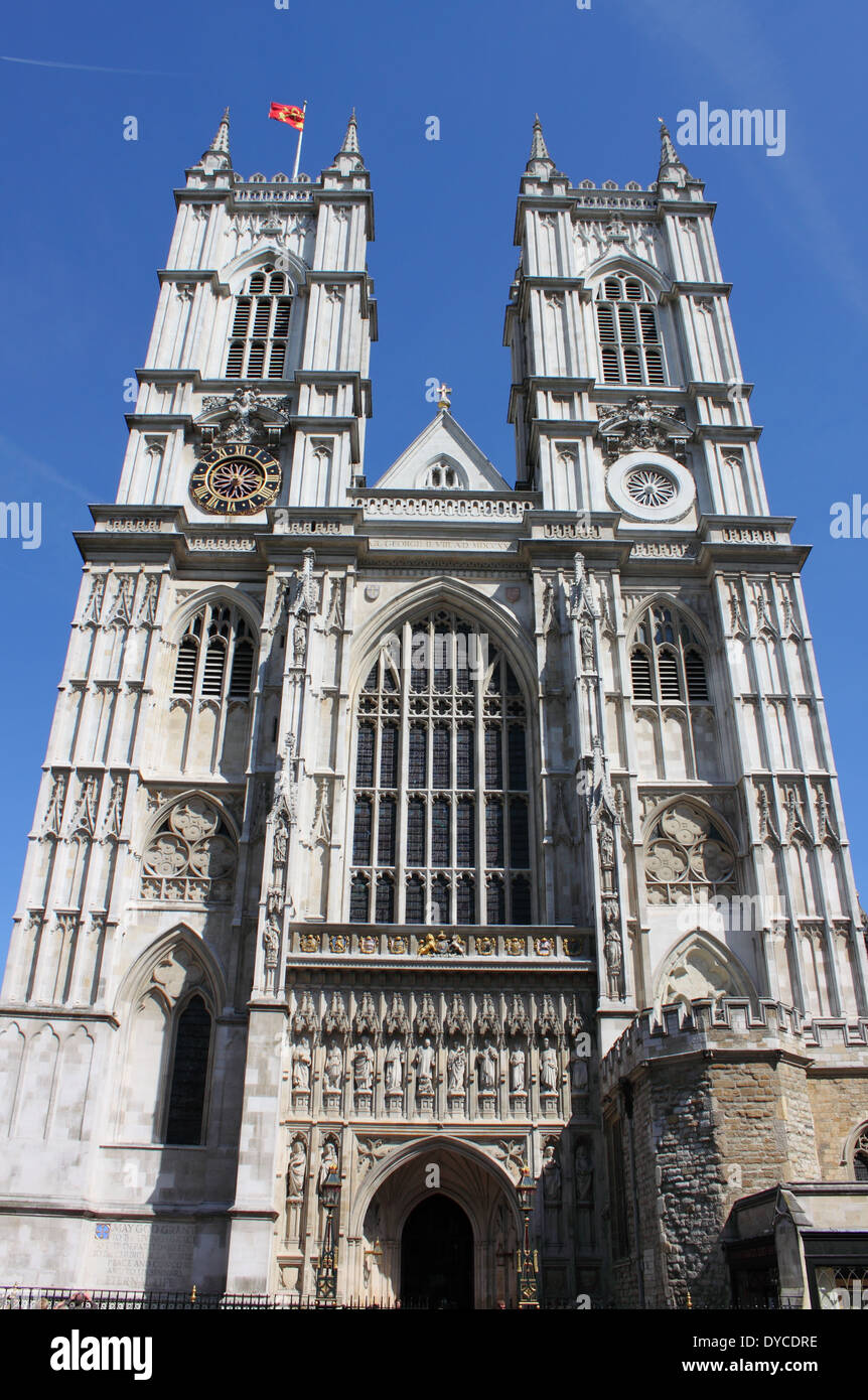 Fassade der Westminster Abbey in London, Großbritannien Stockfoto