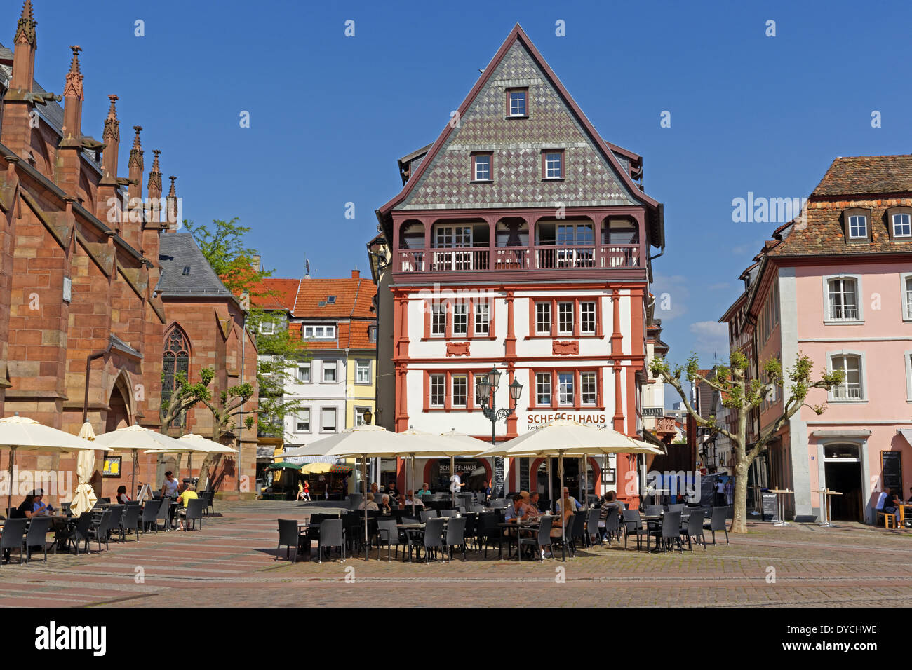 Europa Deutschland RheinlandPfalz Neustadt ein der Weinstraße Weinstraße Neustadt Mark Platz