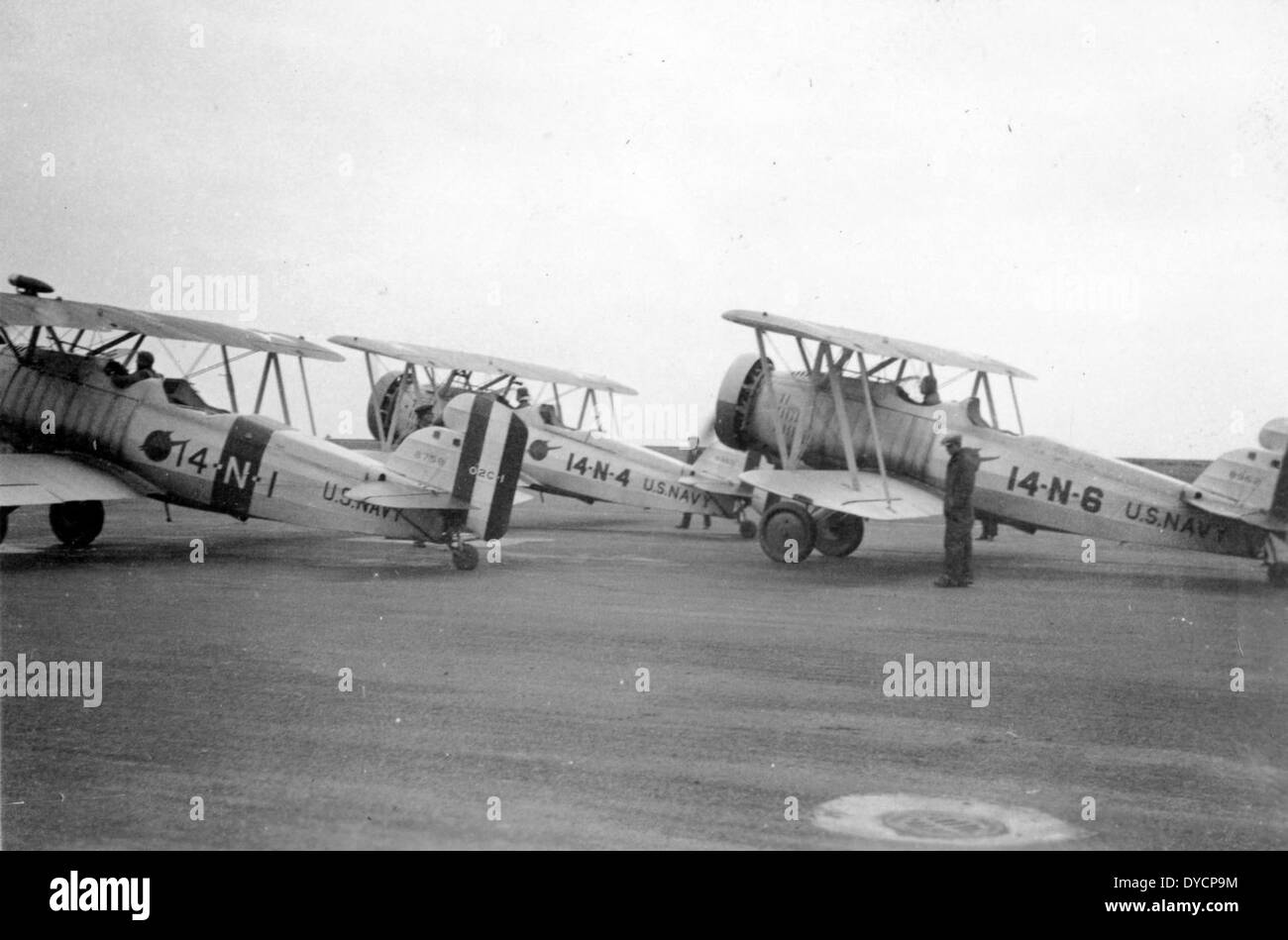 AL218-050 Curtiss O2C-1 8758 VN-14R NRAB Oakland Stockfoto