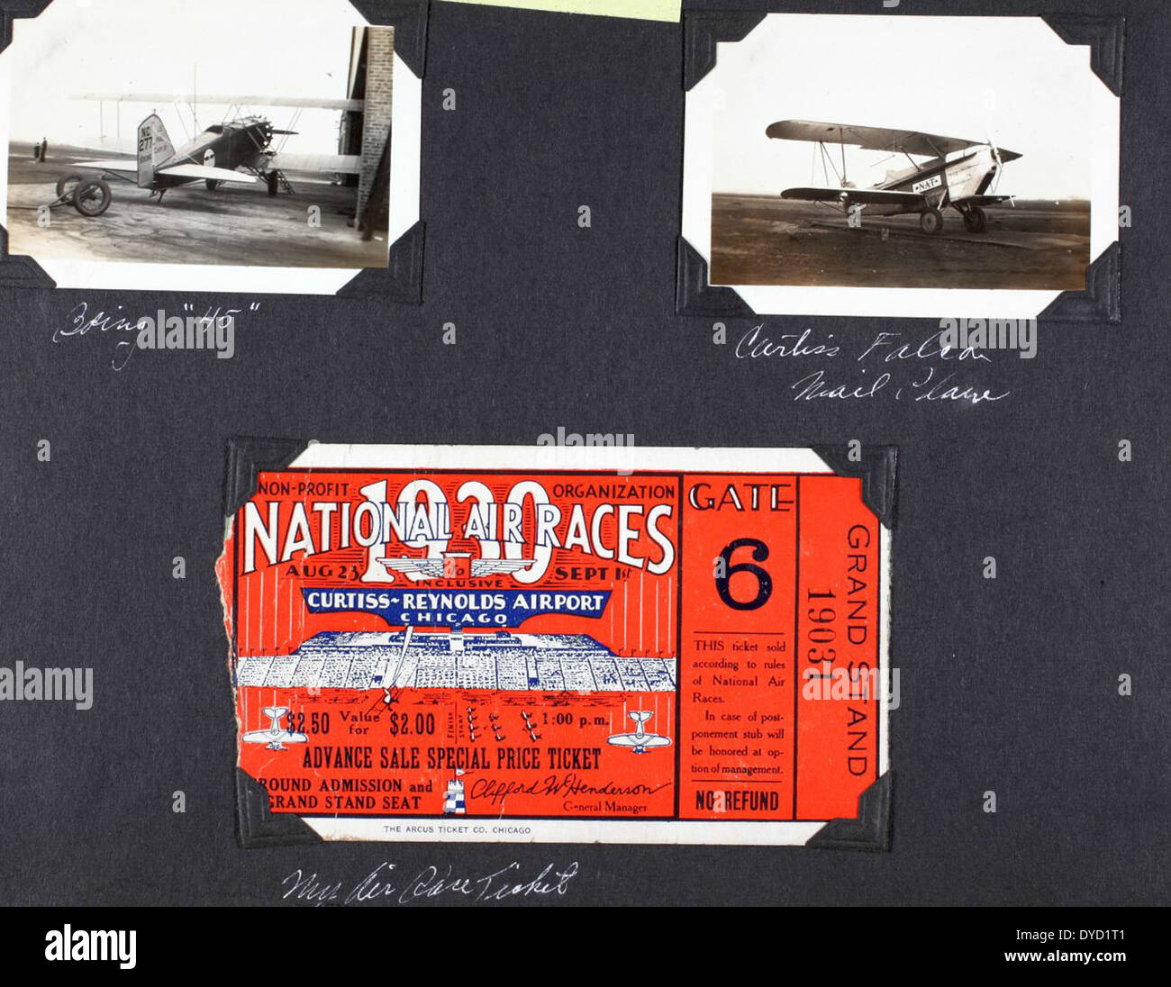 Wichtiges Ereignis In Einer Entwicklung Dieses Bild aus dem Album National Air Races zeigt Flugzeugmodelle. Die