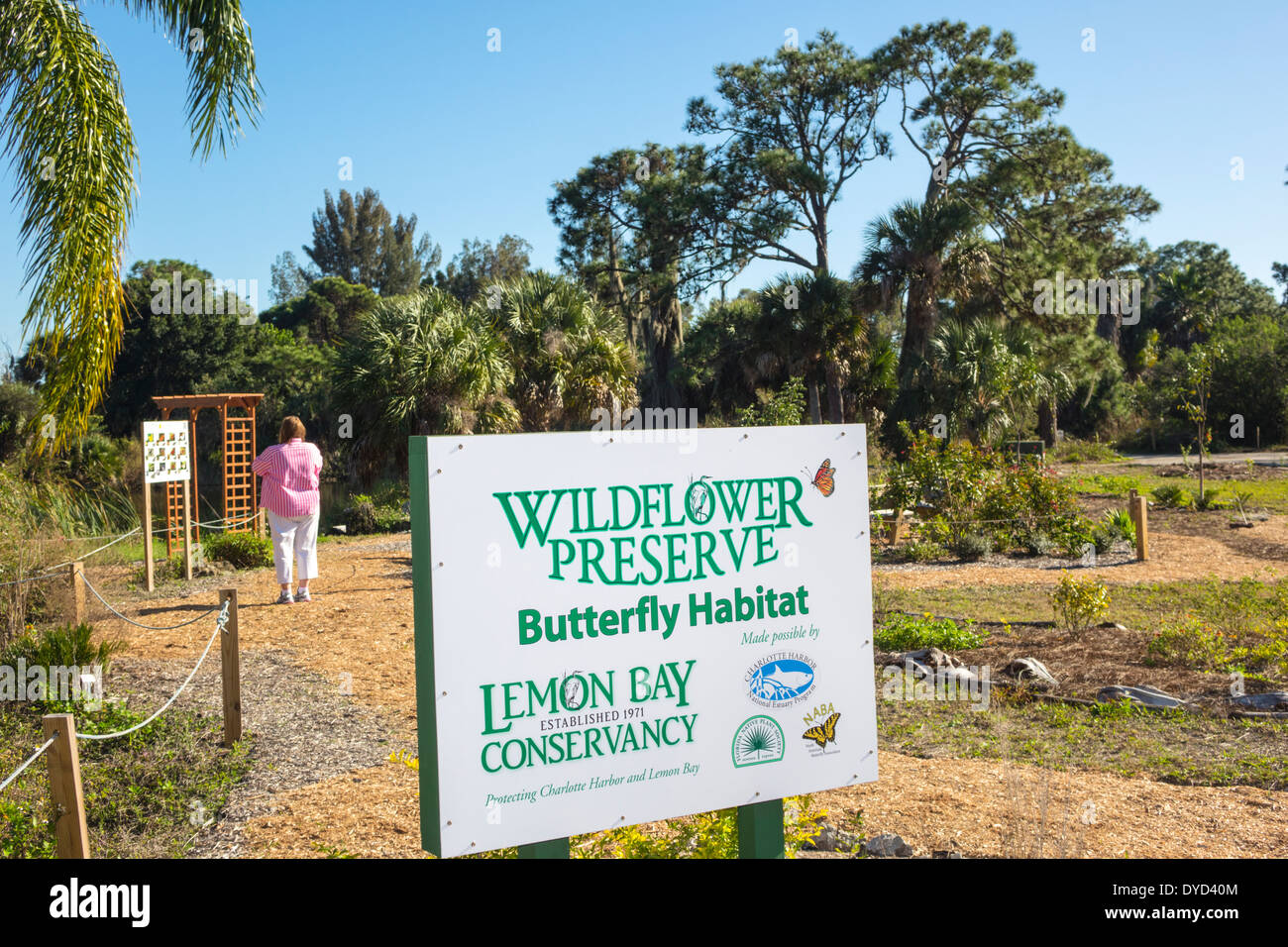 Florida Port Charlotte Harbor, Placida, Grove City, Englewood, Wildflower Preserve Butterfly Habitat, Lemon Bay Water Conservancy, Schild, Logo, Besucher reisen Stockfoto