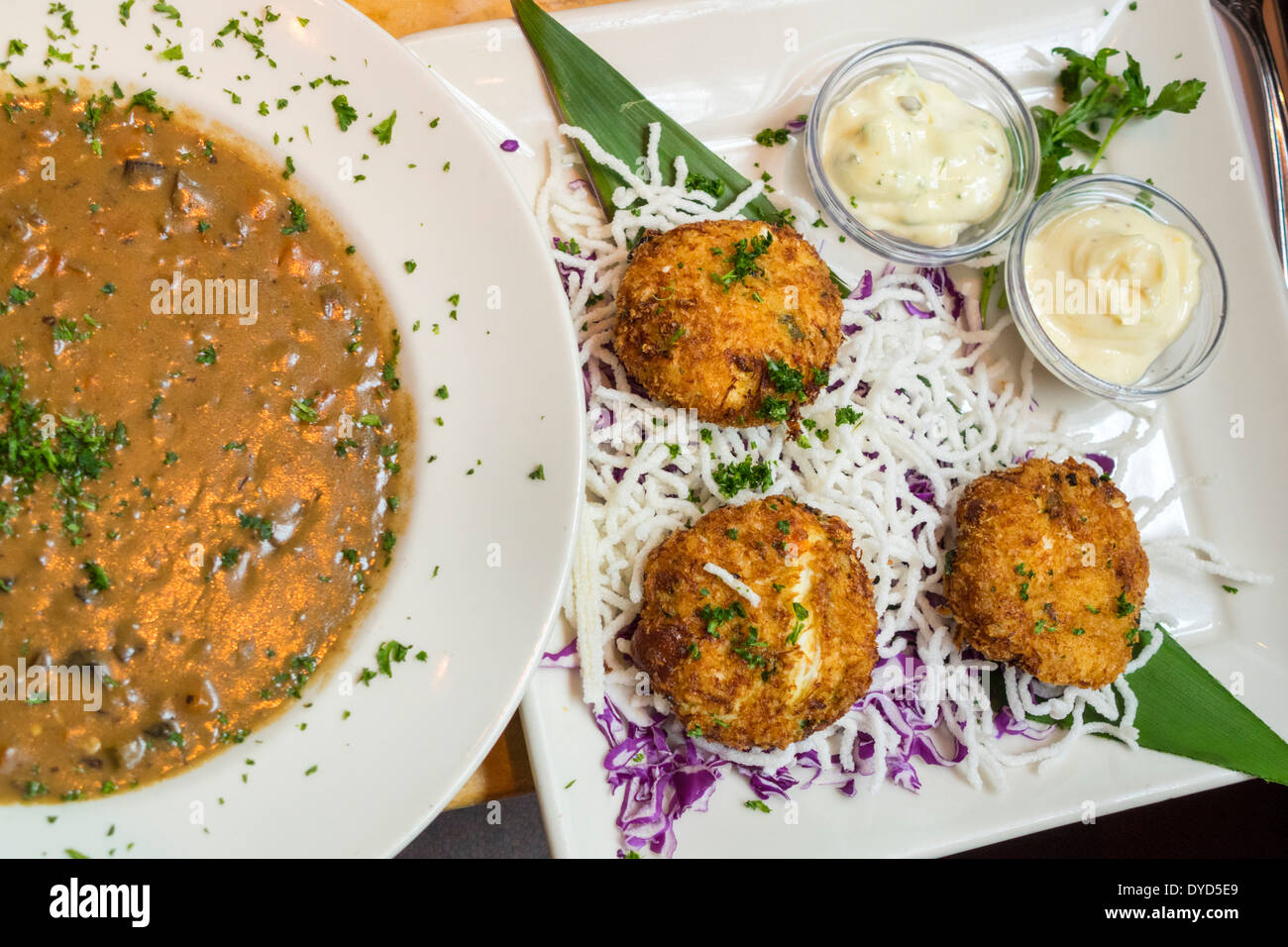 Orlando Florida, The Mall at Millenia, Cheesecake Factory, Restaurant Restaurants Essen Essen Essen Essen Essen gehen Cafe Cafés Bistro, innen, Teller, Gericht, Foo Stockfoto