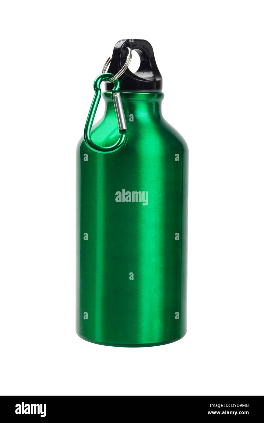Grüne Metall Wasserbehälter auf weißem Hintergrund Stockfoto