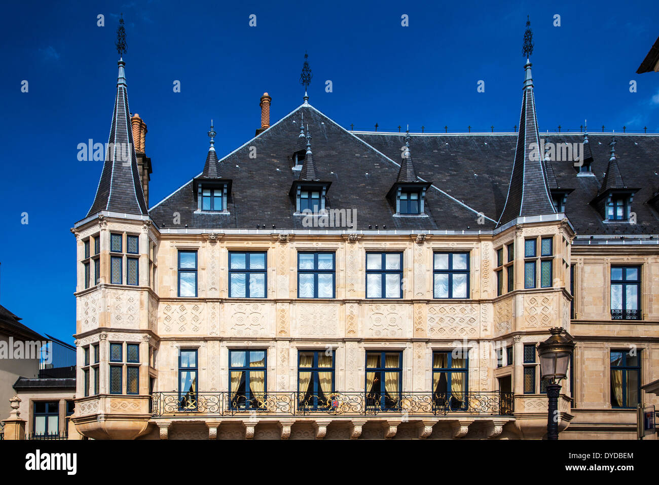 Teil der Fassade des Palais Grand Ducal in Luxemburg-Stadt. Stockfoto