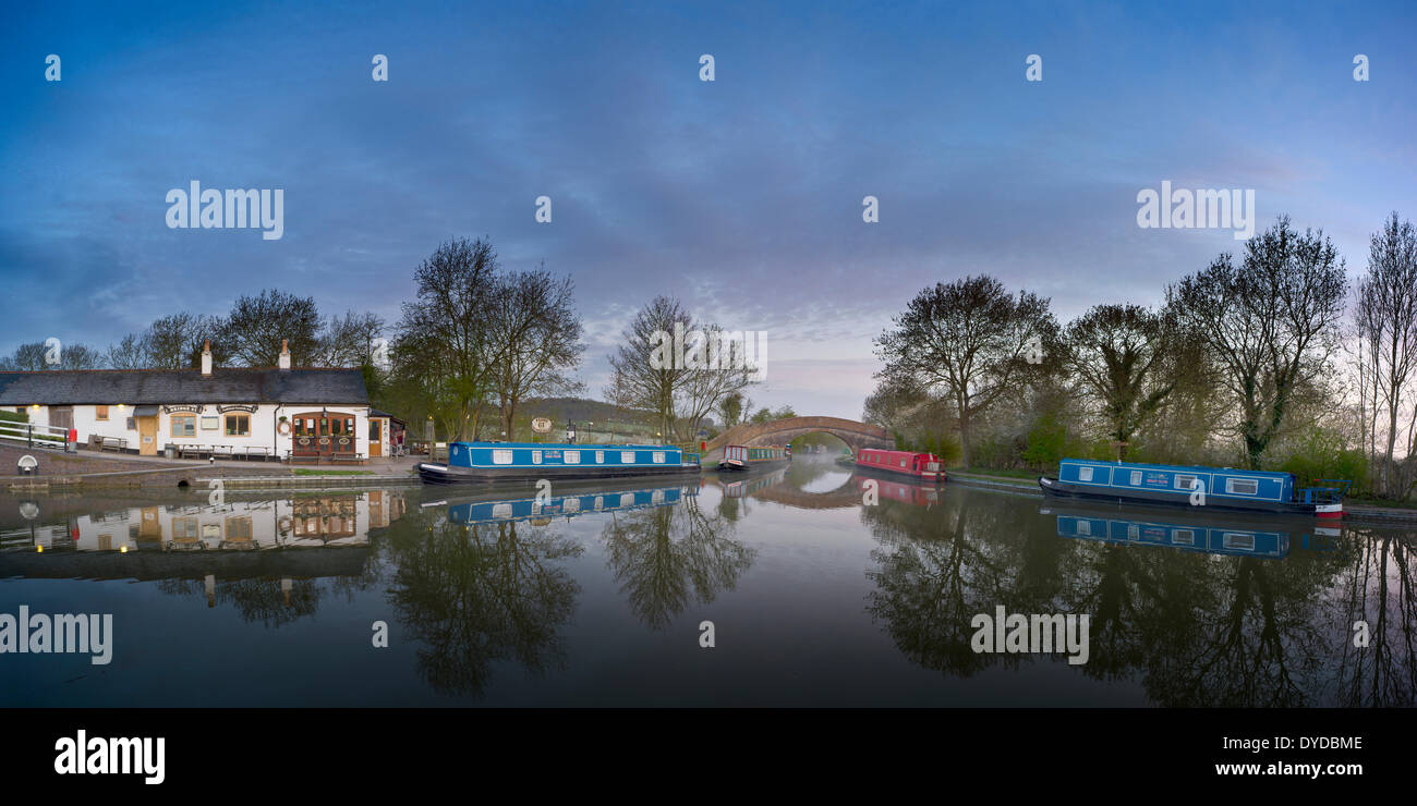 Erstes Licht am Foxton am Grand Union Canal. Stockfoto