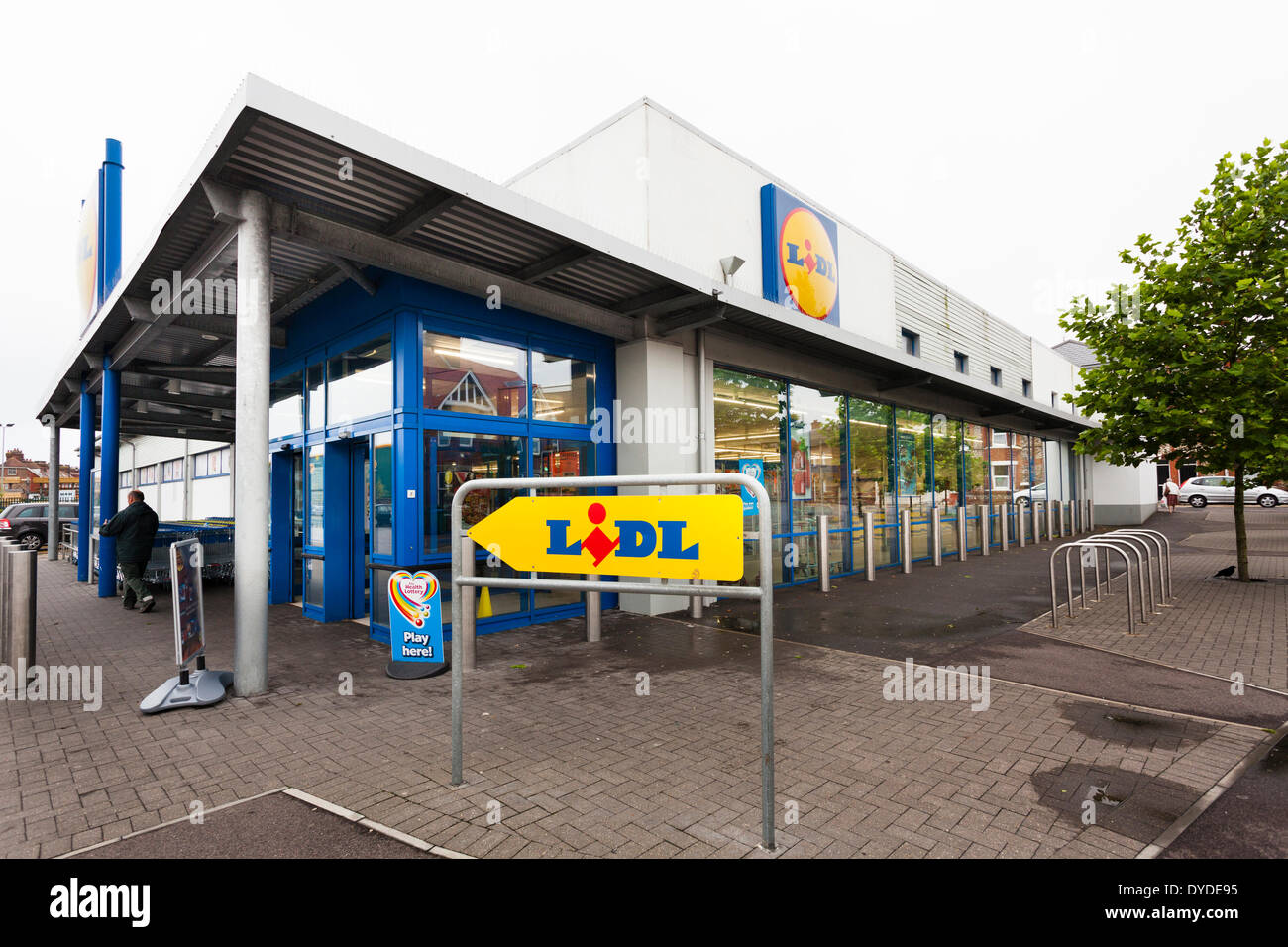 Lidl-Supermarkt Exterieur in Littlehampton. Stockfoto