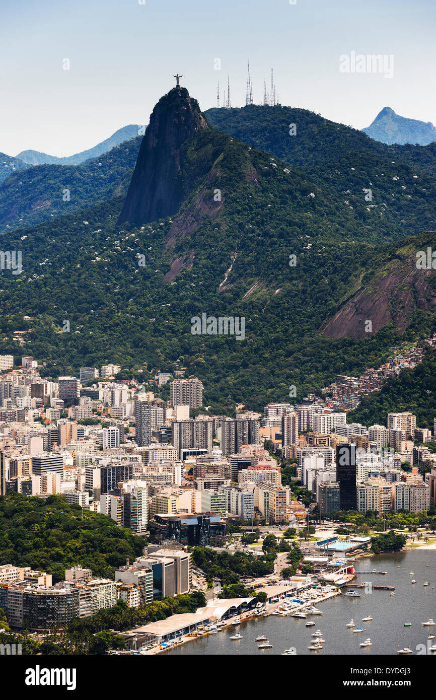 Blick von oben auf den Zuckerhut in Rio De Janeiro. Stockfoto