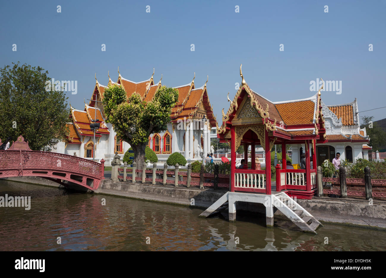 Thailand, Asien, Bangkok, Architektur, Brücke, Kanal, bunte, Marmor, Tempel, touristische, Reise, Wat Benchamabiphit, Stockfoto