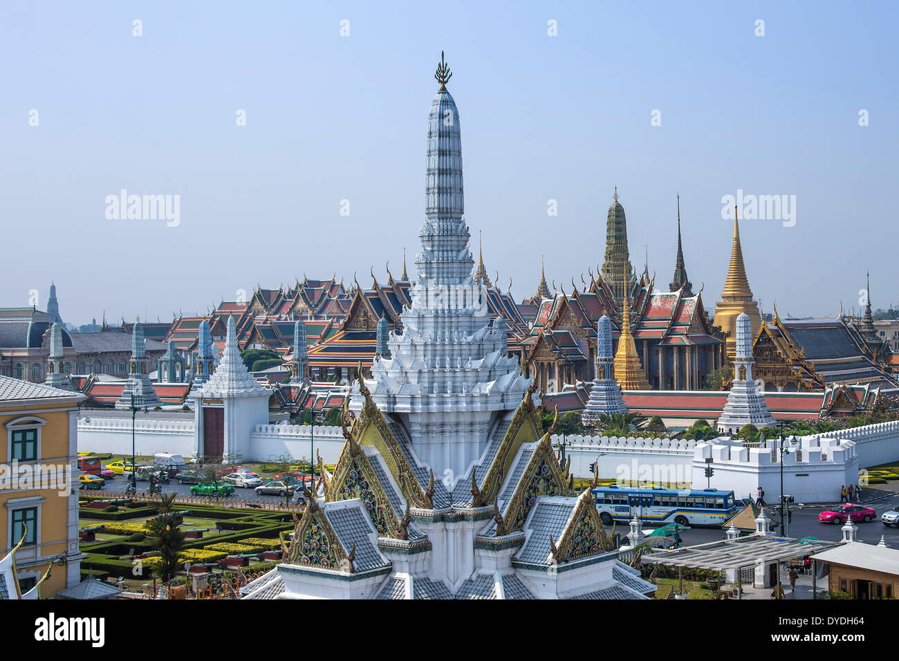 Thailand Asien Bangkok Royal Palace Wat Phra Kaew Architektur bunte Farben Innenstadt berühmte Geschichte Bild Palast panorama Stockfoto