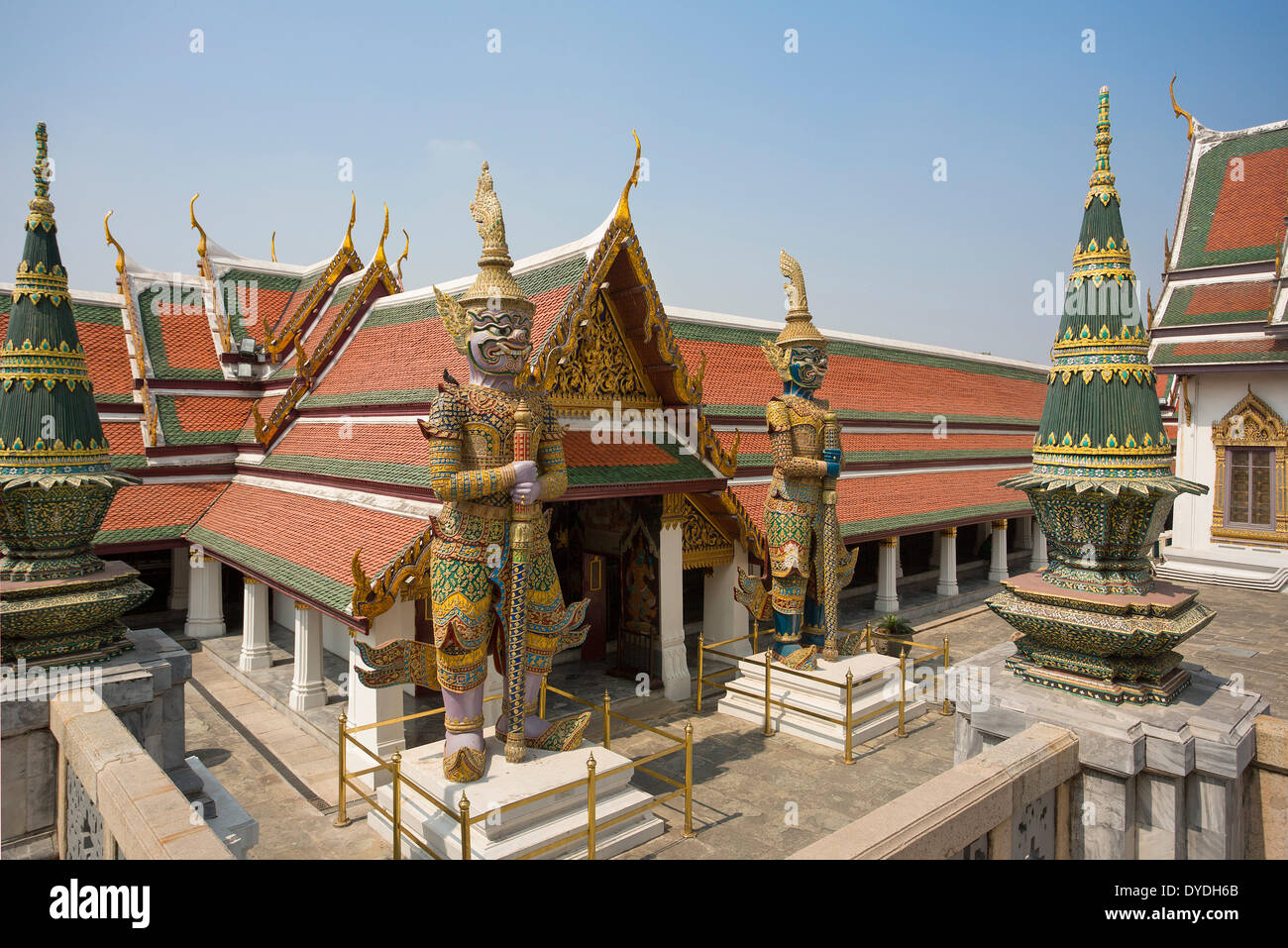 Thailand Asien Bangkok Architektur bunte Detail berühmte Wachen Geschichte Palast Royal touristische Reisen Unesco Wat Phra Kaew Stockfoto