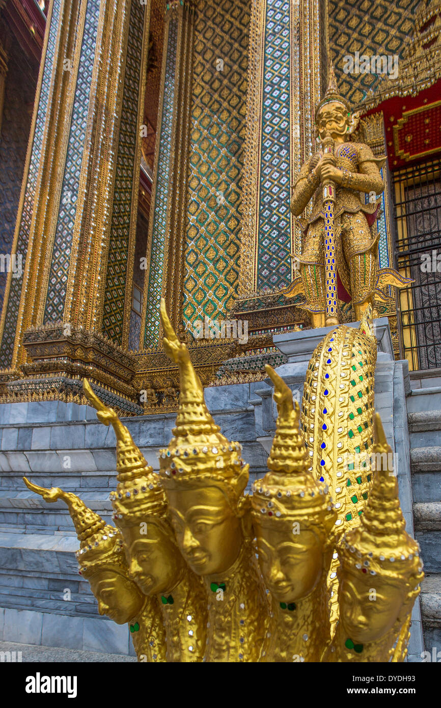 Thailand Asien Bangkok Architektur bunte Detail berühmte Wachen Geschichte Palast Royal touristische Reisen Unesco Wat Phra Kaew Stockfoto