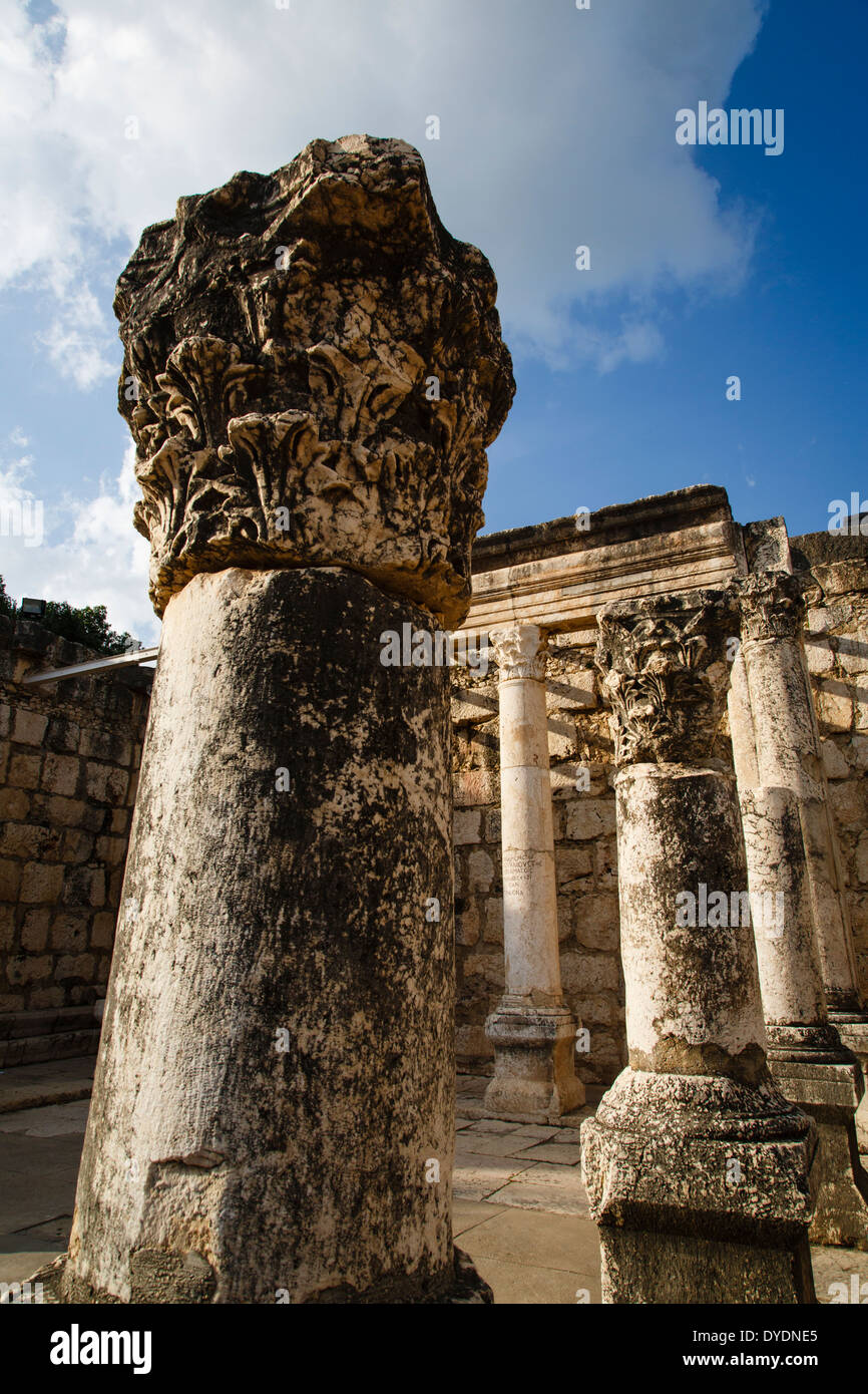 Ruinen der alten Synagoge in Kapernaum durch den See Genezareth, Israel. Stockfoto