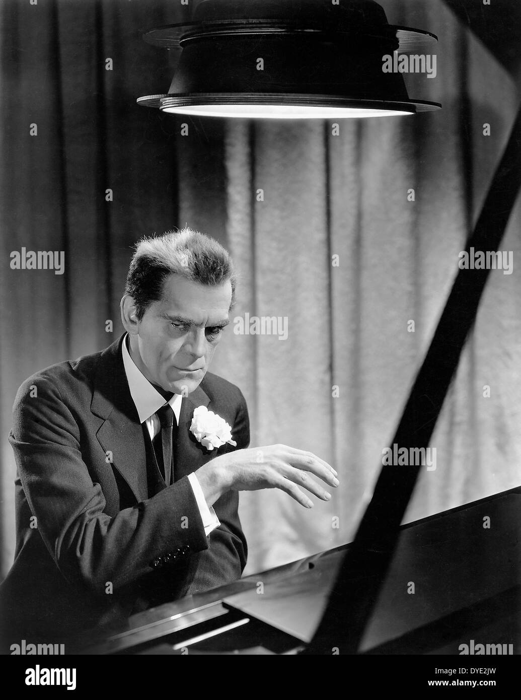 Boris Karloff, am Set des Films "The Walking Dead", 1936 Stockfoto