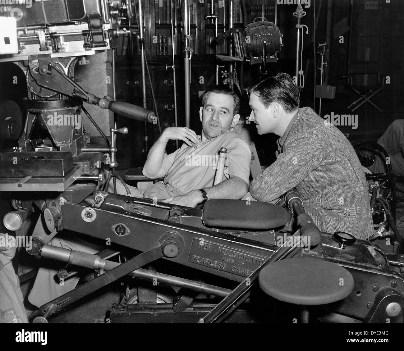 Regisseur William Wyler & Cinematographer Gregg Toland, am Set des Films, "The Best Years of our Lives", 1946 Stockfoto