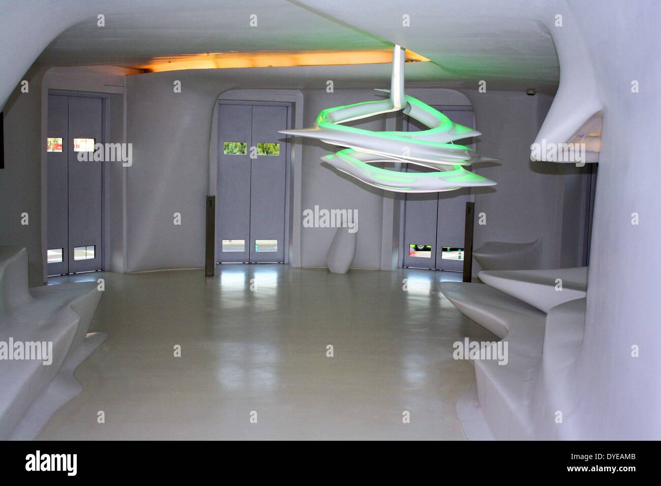 Silken Stockfotos & Silken Bilder - Alamy Silken Stockfotos & Silken Bilder - Alamy