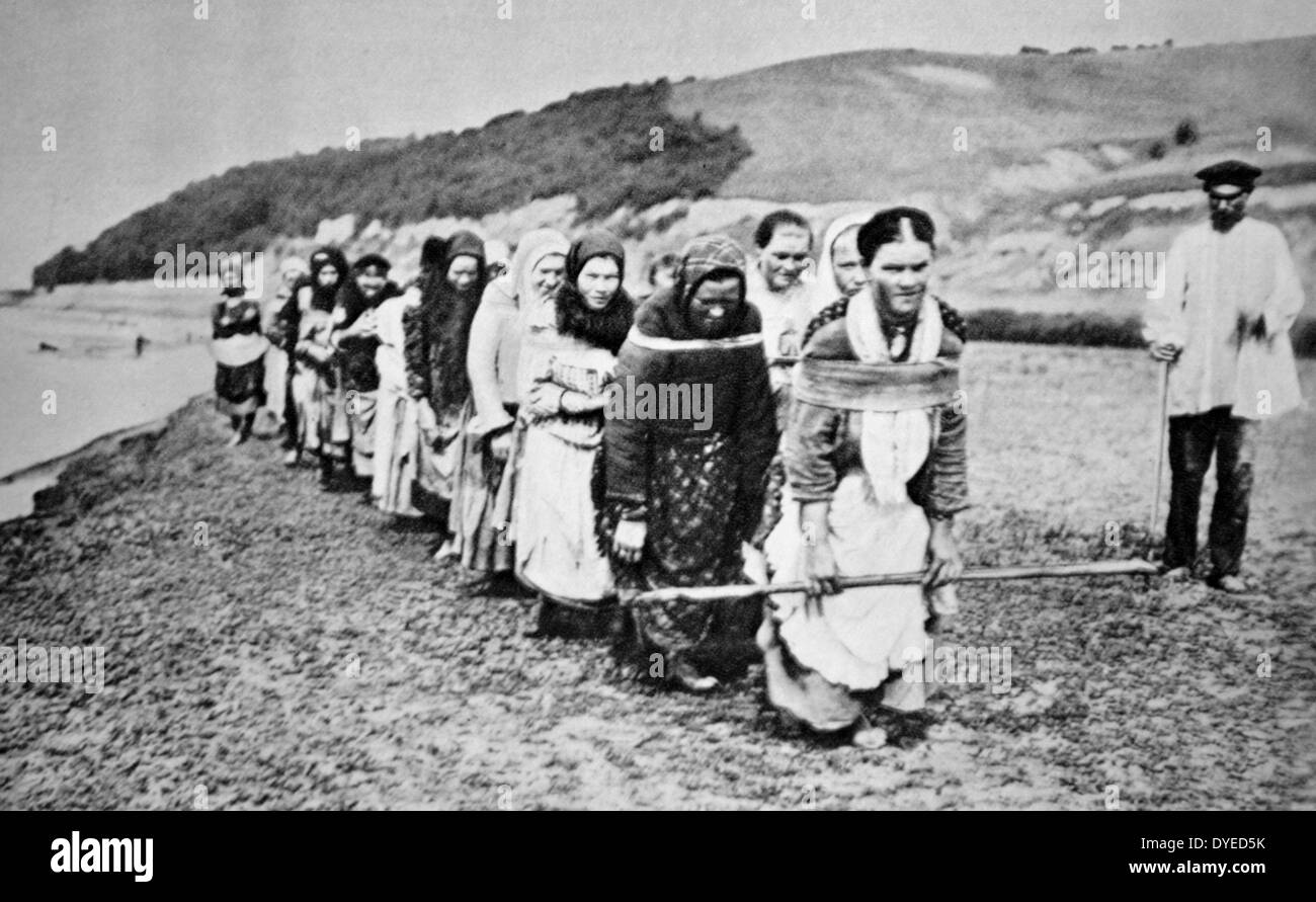 Foto, Frauen, Krafttraining, um Lasten tragen. Vom 1903 Stockfoto