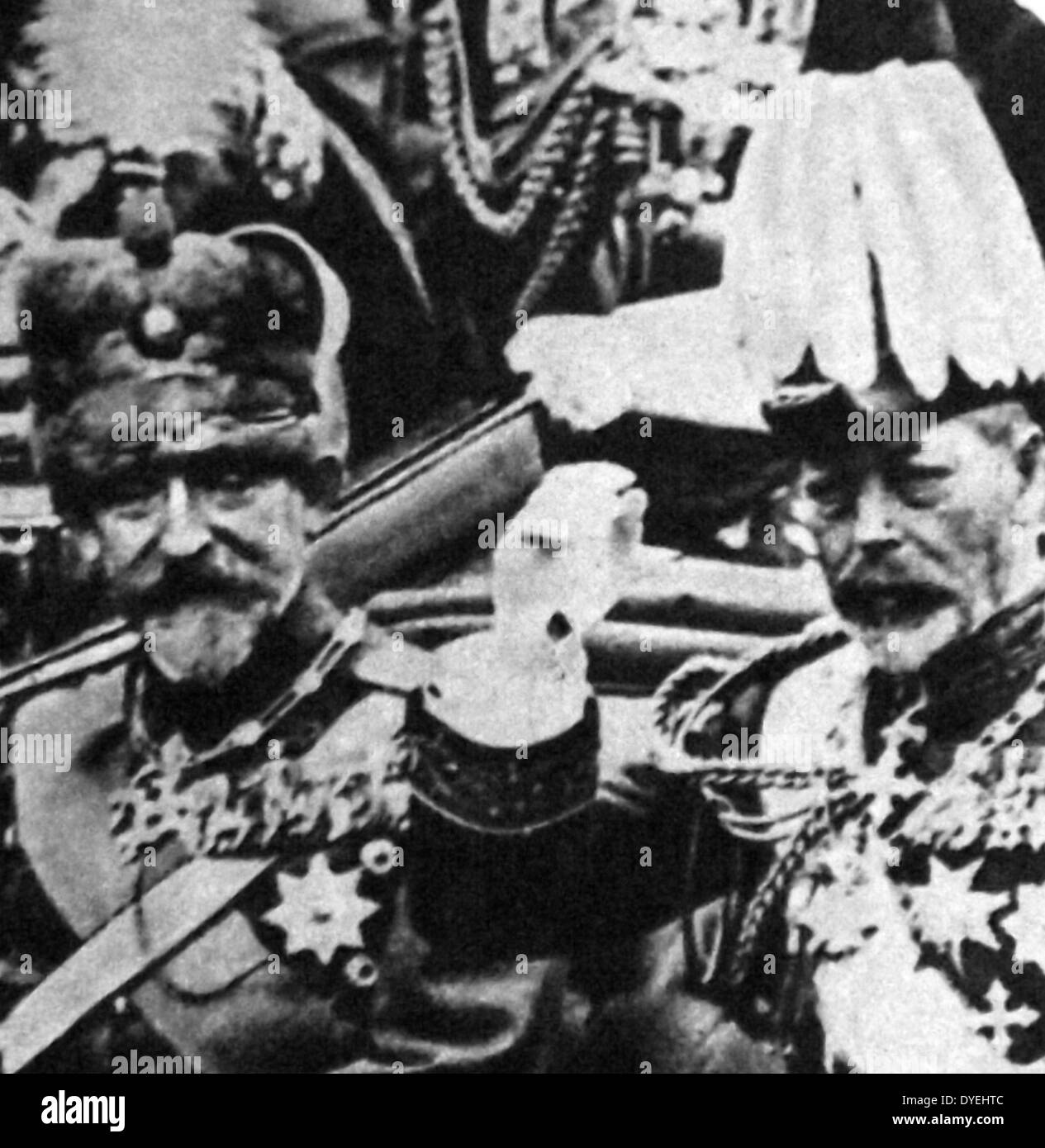 Ferdinand I. (24. August 1865 - 20. Juli 1927), war König der Rumänen vom 10. Oktober 1914 bis zu seinem Tod im Jahre 1927. Hier in London mit König George V. ca. 1930 gesehen Stockfoto