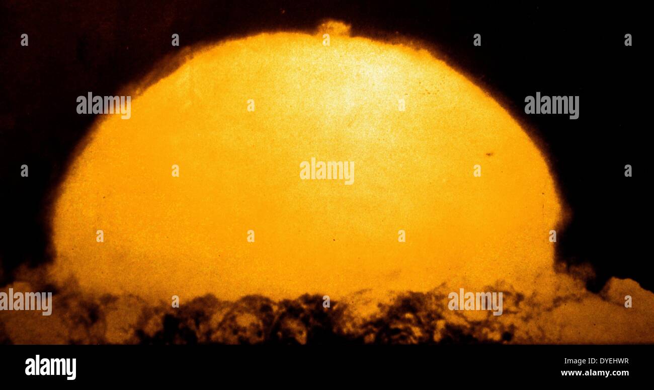 Trinity war der Code Name der ersten Detonation einer Atombombe, durch die US-Armee durchgeführt am 16. Juli 1945 als Ergebnis des Manhattan Project, in der Jornada Del Muerto Wüste, New York, im neuen White Sands Proving Ground. Trinity verwendet eine Implosion - Design plutonium Gerät, informell mit dem Spitznamen "Gadget". Stockfoto