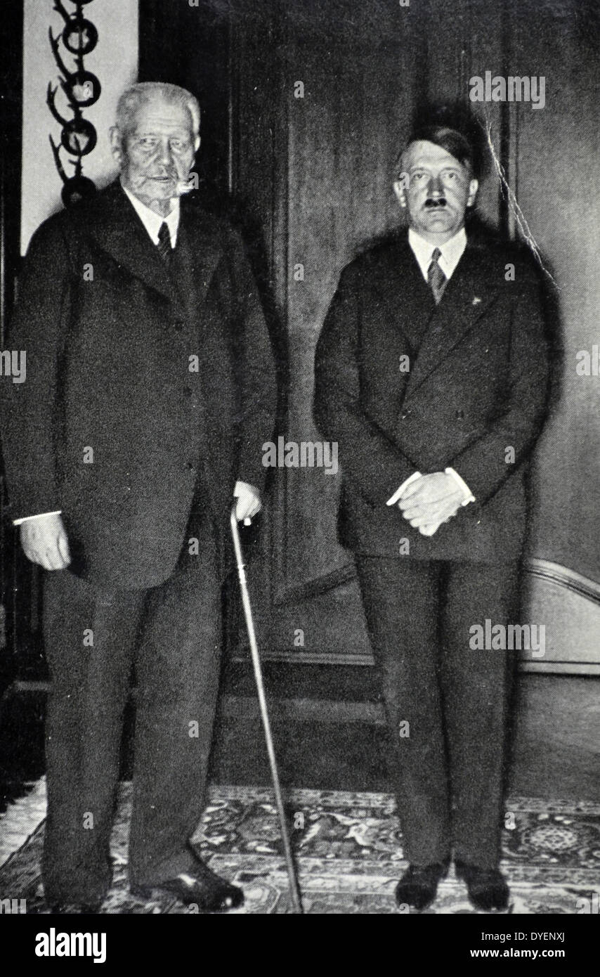 Präsident Paul Von Hindenburg mit Reichskanzler Adolf Hitler Deutschland Stockfoto
