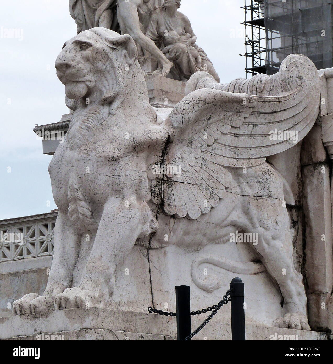 Detail einer Statue am Monumento Nazionale a Vittorio Emanuele II oder 'Il Vittoriano" ist ein Monument in Rom erbaute König Victor Emmanuel, der erste König von einer einheitlichen Italien zu ehren. Geöffnet: 1925; durch den Architekten Giuseppe Sacconi Stockfoto