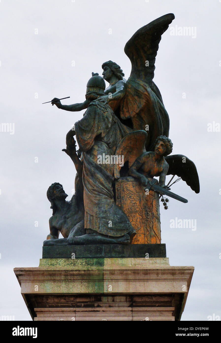 Detail einer Statue am Monumento Nazionale a Vittorio Emanuele II oder 'Il Vittoriano" ist ein Monument in Rom erbaute König Victor Emmanuel, der erste König von einer einheitlichen Italien zu ehren. Geöffnet: 1925; durch den Architekten Giuseppe Sacconi Stockfoto