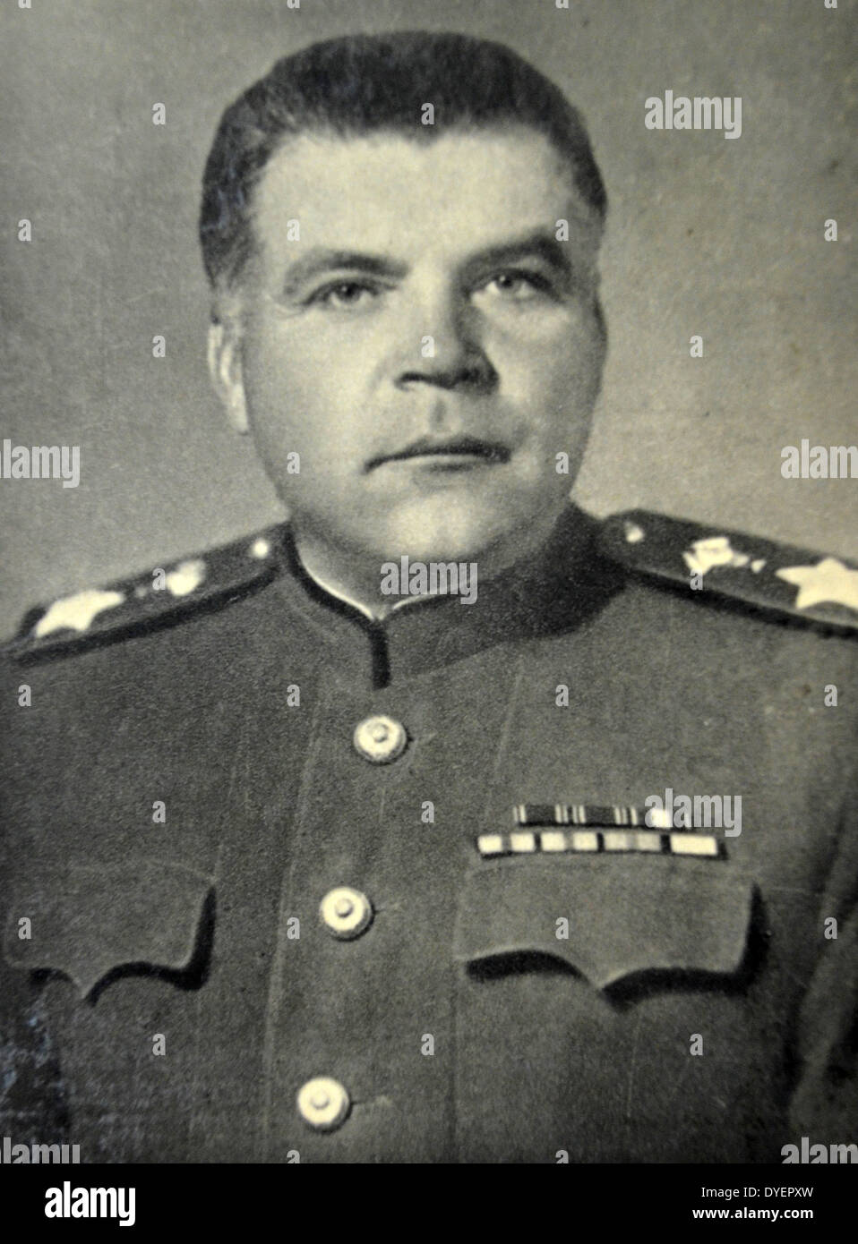 Rodion Jakowlewitsch Malinowski (1898-1967). Sowjetische militärische Befehlshaber im Zweiten Weltkrieg und Verteidigungsminister der Sowjetunion in den späten 1950er und 1960er Jahre. Er trug zur großen Niederlage Deutschlands in der Schlacht von Stalingrad und die Schlacht um Budapest. In der Nachkriegszeit, machte er einen entscheidenden Beitrag zur Stärkung der Sowjetunion als militärische Supermacht. Stockfoto