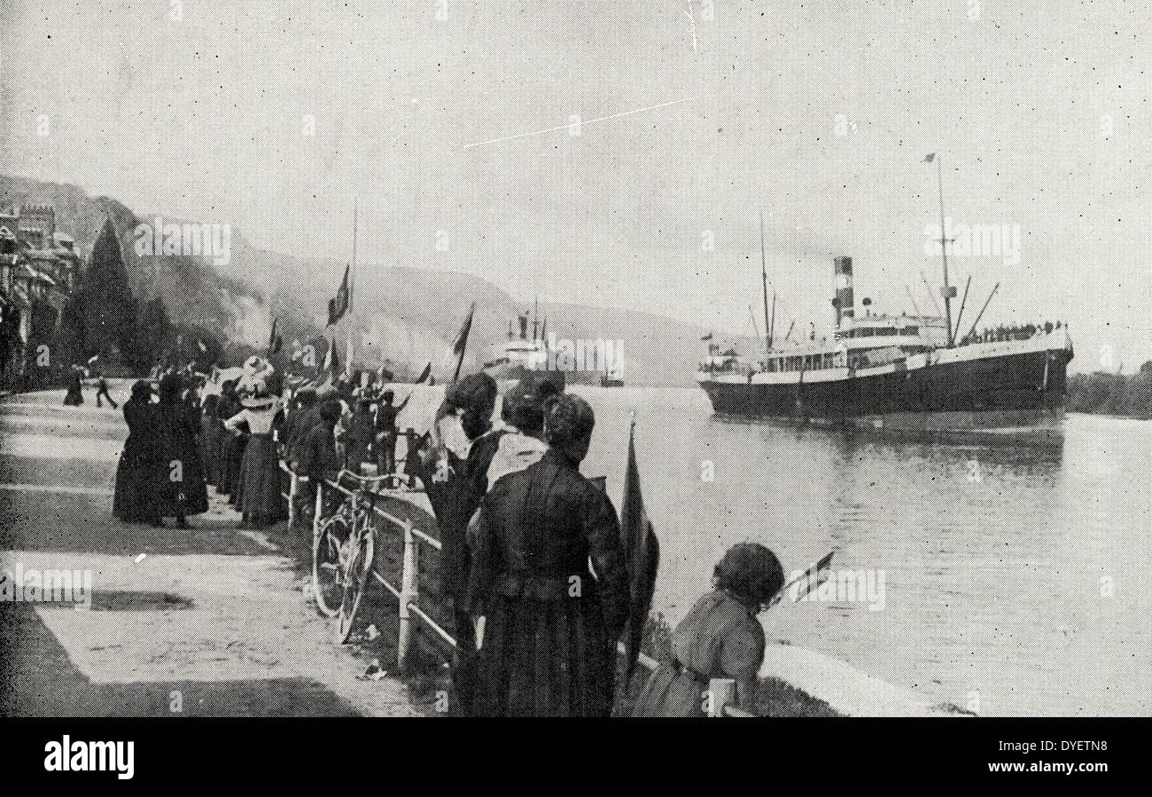 An den Ufern der Seine zwingt der englischen Transport zurück bis Rouen. das Publikum begrüßt Newcomer. Ersten Weltkrieg 19140101 Stockfoto
