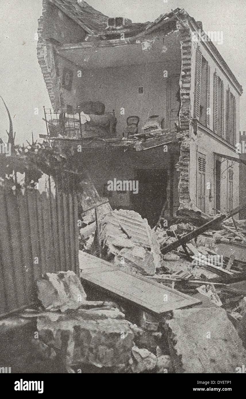 Weltkrieg, Paris hat zwei Exploits der Helden des deutschen Luftangriff während der zeppeline in der Nacht vom 28. bis 29. Januar 1916. Stockfoto