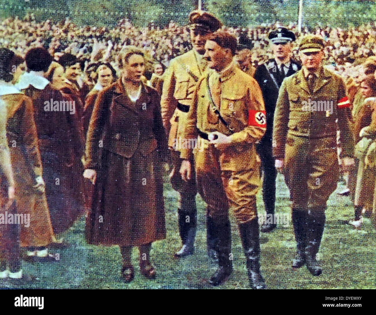 Nazi uniformierten Mitglieder der Hitler-Jugend bei einer Kundgebung in Potsdam, Deutschland, ca. 1931. Stockfoto