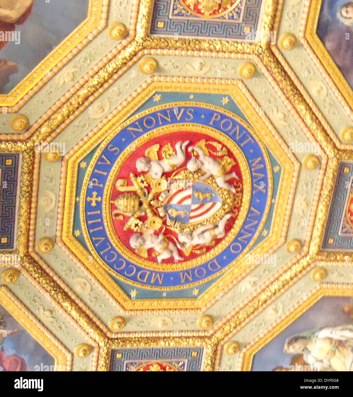 Die Vatikanischen Museen, eine riesige Sammlung der klassischen Detail, Renaissance Meisterwerke etc., die im frühen 16. Jahrhundert von Papst Julius II. gegründet werden Sie als, einige der größten Museen der Welt. Das Bild zeigt die Hilfsaktionen. Stockfoto