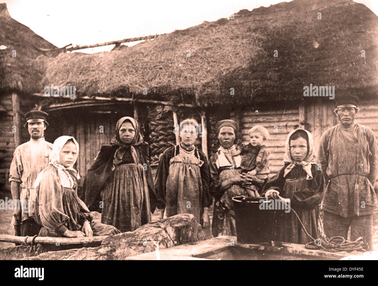 Russischen Bauern auf einem Bauernhof um 1910 Stockfoto