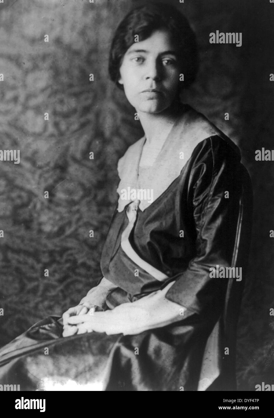 Alice Paul 1917. Amerikanische feministische und Sozialreformer, in ein Quäker Familie in Moorestown, New Jersey geboren. Sie widmete ihre ganze Karriere dem Kampf um gleiche Rechte für Frauen. Stockfoto