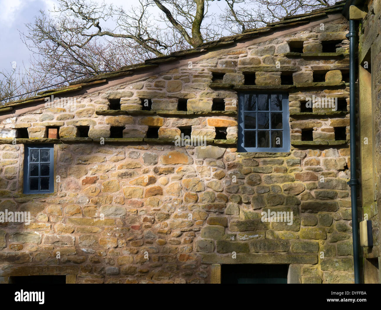 Die Pendle Heritage Centre im Park Hill in Barrowford neben einer uralten Kreuzung Pendle Wasser befindet. Stockfoto