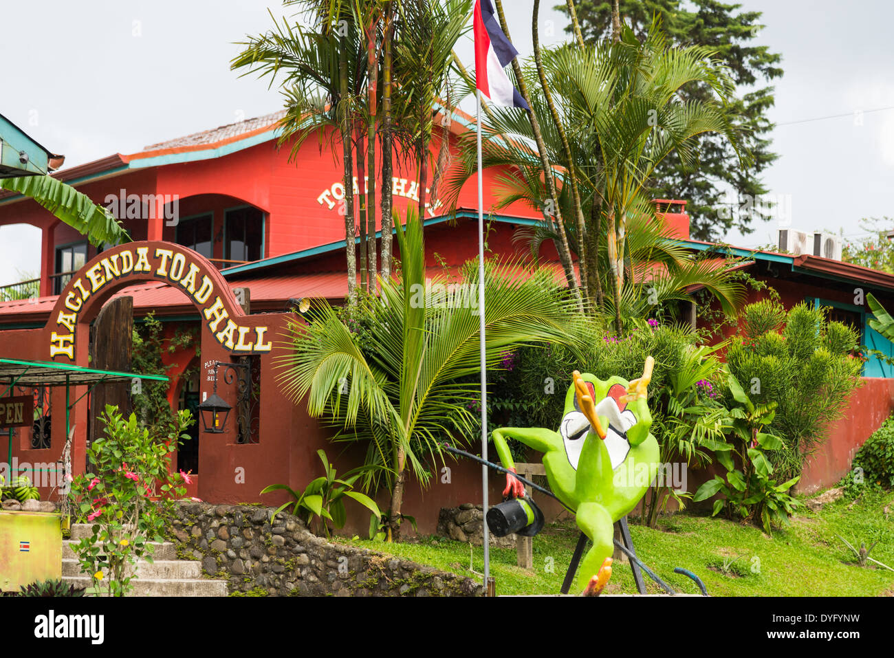 Am Straßenrand Attraktion Hacienda Toad Hall. Costa Rica. Stockfoto