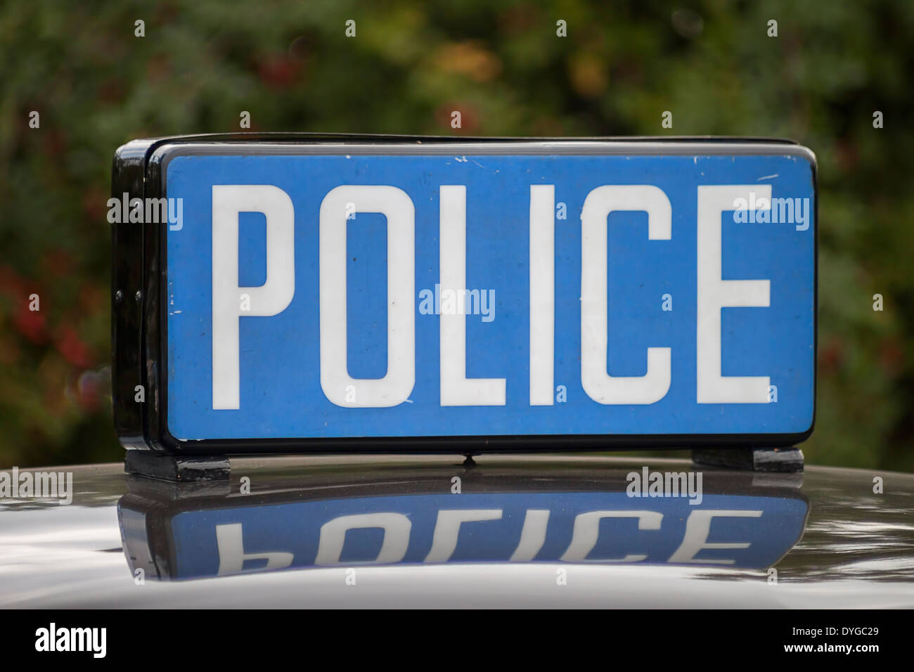 Eine alte britische Polizei Autokennzeichen. Stockfoto