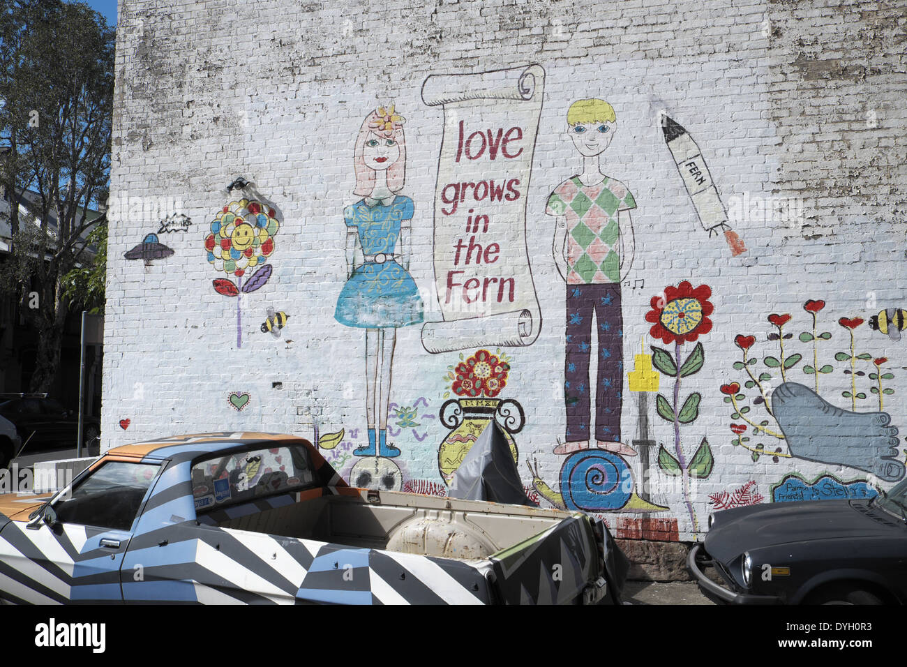 Reihenhaus mit einem Wandbild in Redfern, einer innerstädtischen Vorort von Sydney Stockfoto