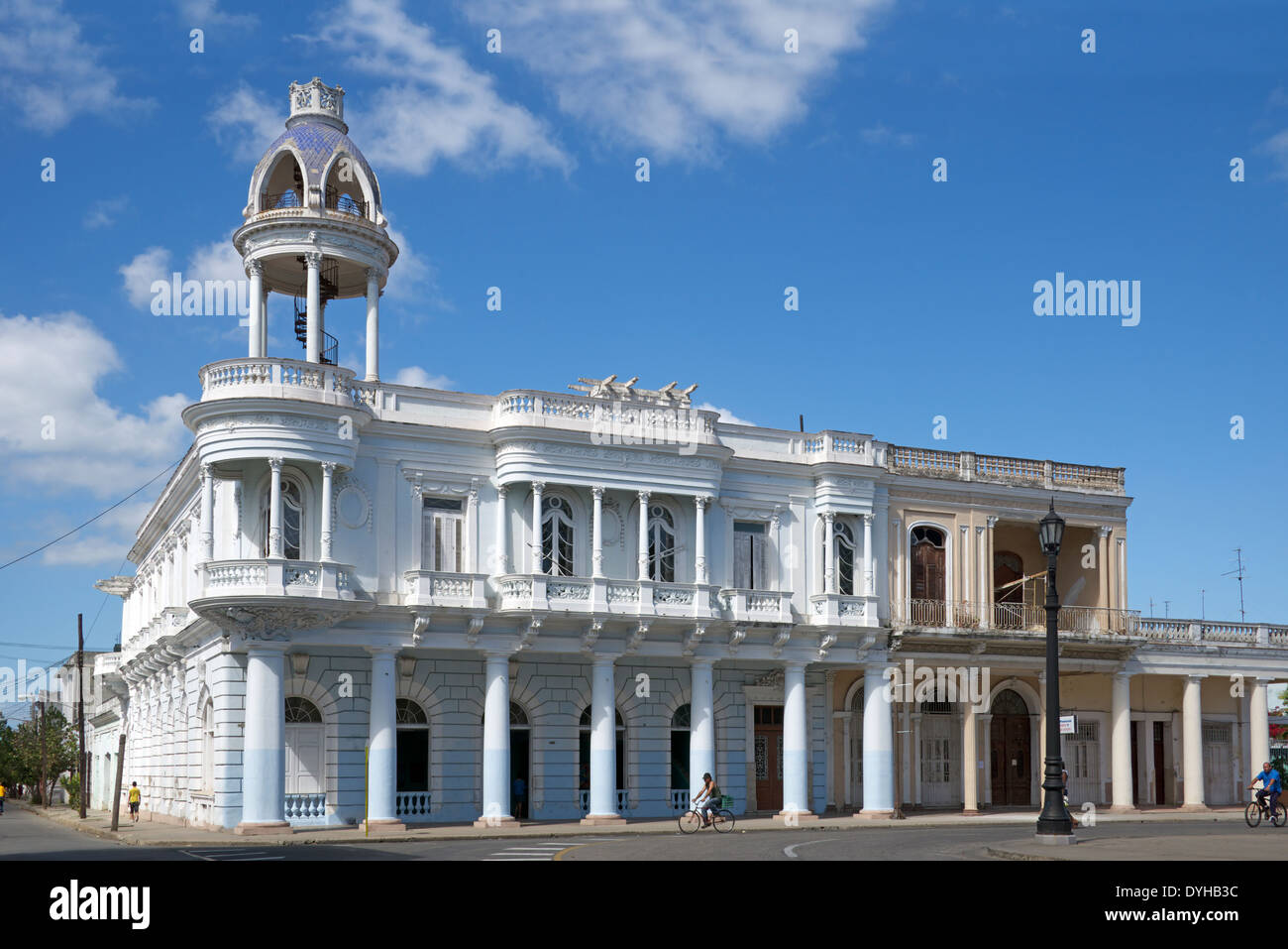 Casa De La Cultura Benjamin Duarte Parque Marti Cienfuegos Kuba Stockfoto