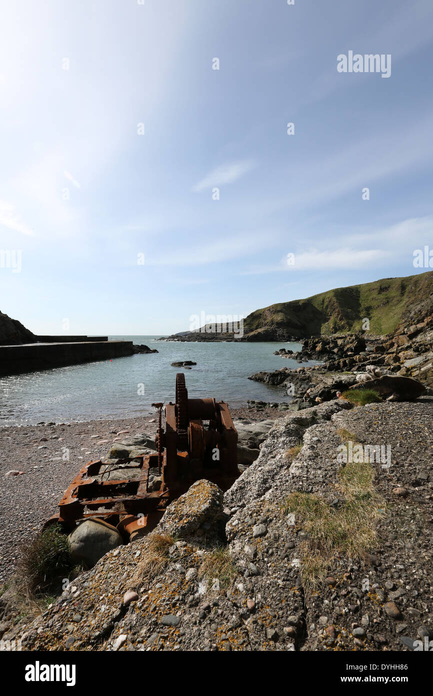 Alte Maschinen am Hafen an der Bucht Bucht, Aberdeen City, Schottland, Großbritannien Stockfoto