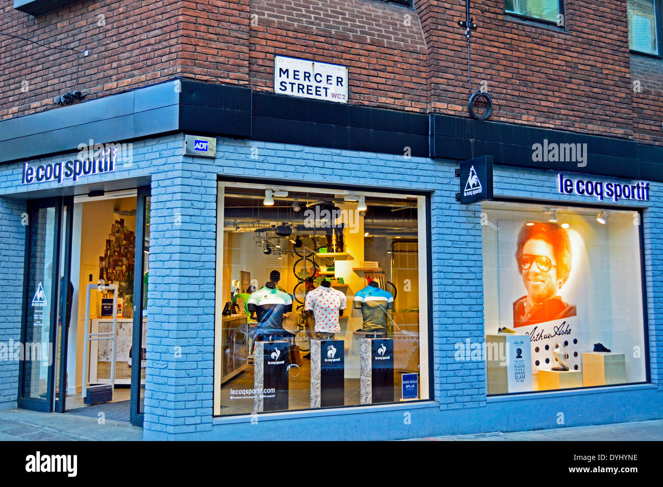 Le Coq Sportif Shop, Mercer Street, West End, London, England, Vereinigtes Königreich Stockfoto