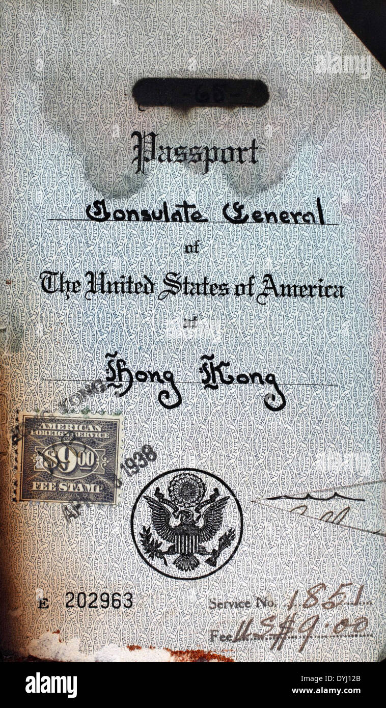 Dieses Bild ist Teil der Gibbons-Sammlung, die sich auf China während des Zweiten Weltkriegs konzentriert. Es erfasst wichtige Momente aus dem Konflikt in China und hebt die Rolle der chinesischen Streitkräfte und ihre Zusammenarbeit mit den Alliierten gegen Japan hervor. Die Gibbons-Sammlung dokumentiert die Erfahrungen von Soldaten, Zivilisten und die Auswirkungen des Krieges in der Region. Stockfoto