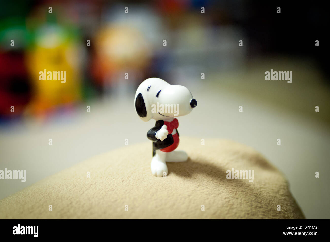 Eine Snoopy Figur aus der McDonald's Happy Meal "Snoopy World Tour" Sammlerstück gesetzt, ca. 1998 / 99. "Argentinien Snoopy" gezeigt. Stockfoto