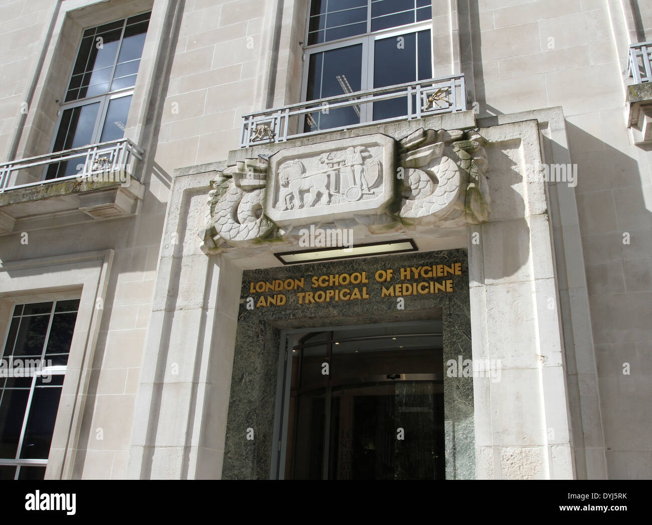 Außenseite der London School of Hygiene and Tropical Medicine UK April 2014 Stockfoto