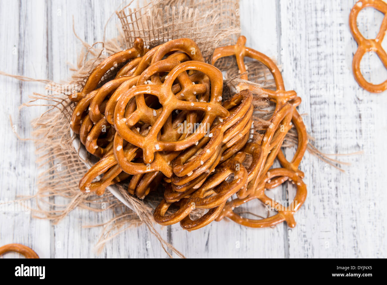 Teil des kleinen Brezeln (typisch deutschen Snack) Stockfoto