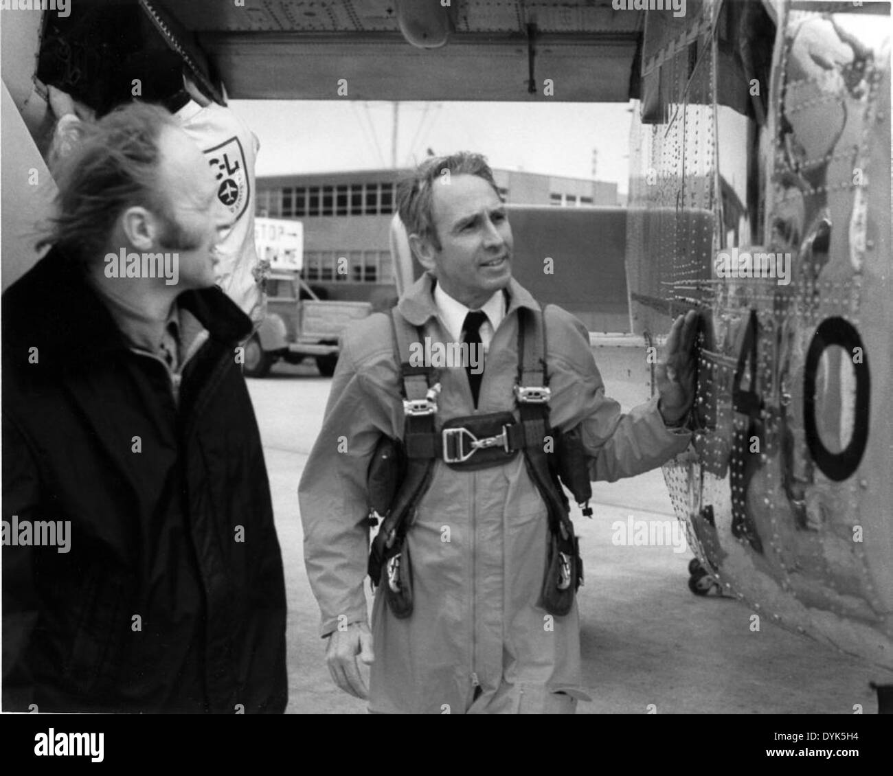 Die Canadair CL-84 Dynavert war ein kippflügeliges Experimentalflugzeug, das sowohl für vertikalen Start- und Landungsflug (V/STOL) als auch für horizontalen Flug konzipiert wurde. Diese Version, C6821, wurde von den kanadischen Streitkräften für Flugversuche und Forschungsarbeiten zur vertikalen Lifttechnologie und zur Fähigkeit von Kippflügeln verwendet. Stockfoto