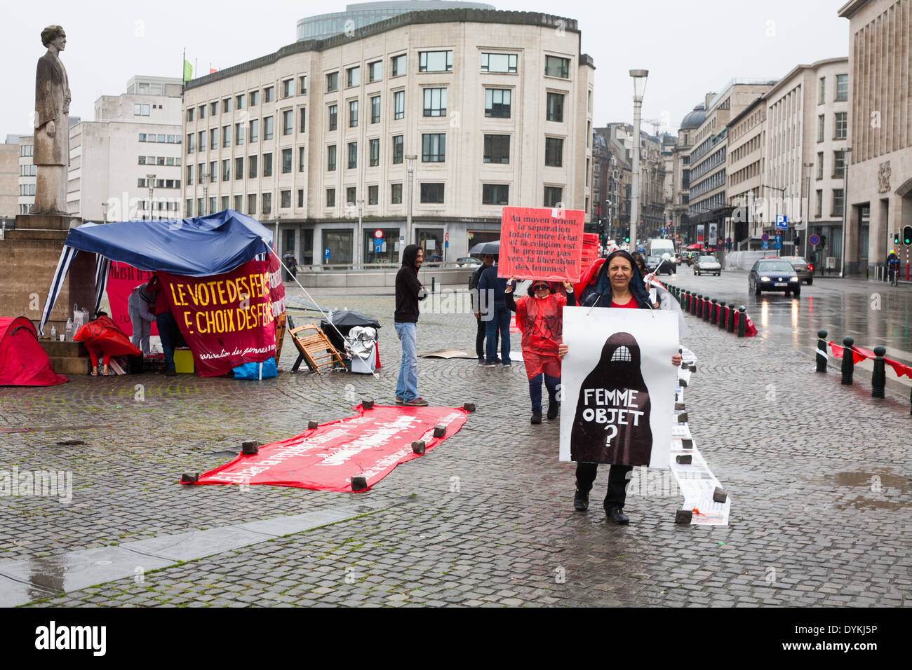 Arabische Frauen im Zentrum der Stadt Brüssel demonstrieren gegen Missbrauch und Unterdrückung Stockfoto