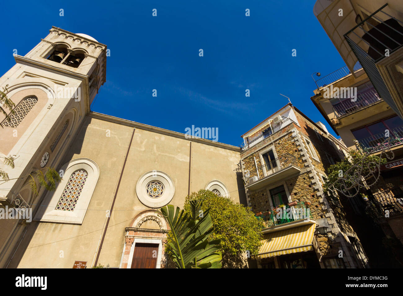 San Nicolo di Bari Kirche, Dom von diesem hübschen Burg Dorf hoch über Taormina; Castelmola, Provinz Catania, Sizilien, Italien Stockfoto